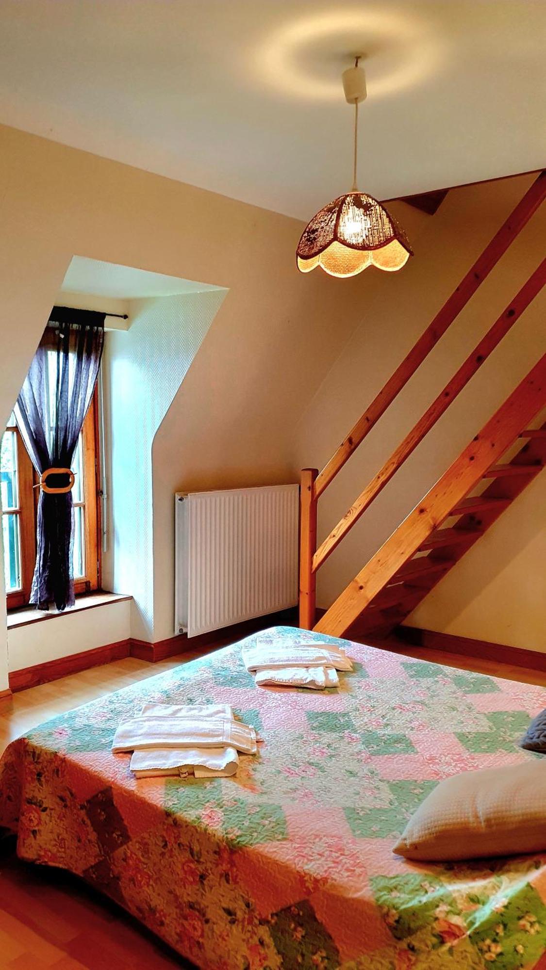 L'Auberge De La Porte Saint-Jouan-des-Guérets Δωμάτιο φωτογραφία